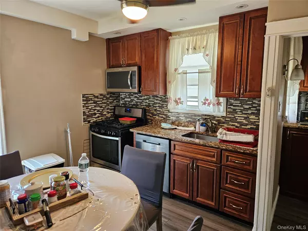 Far Rockaway, NY 11691,1430 Gipson ST