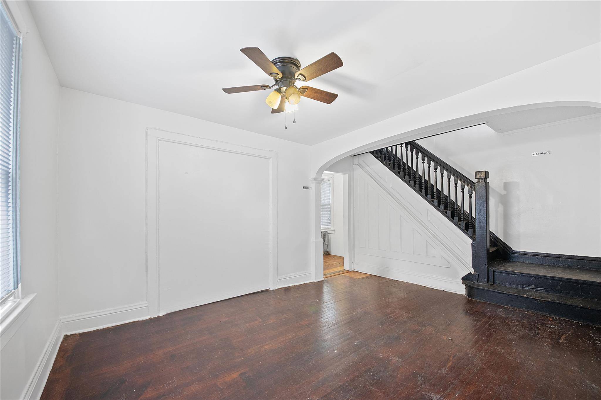Bayswater, NY 11691,665 Nasby PL