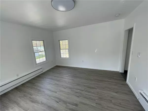 Ellenville, NY 12428,19 Broadhead ST #2