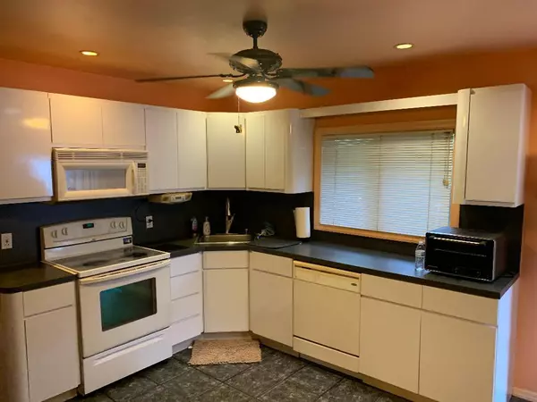 Wantagh, NY 11793,231 Willowood DR