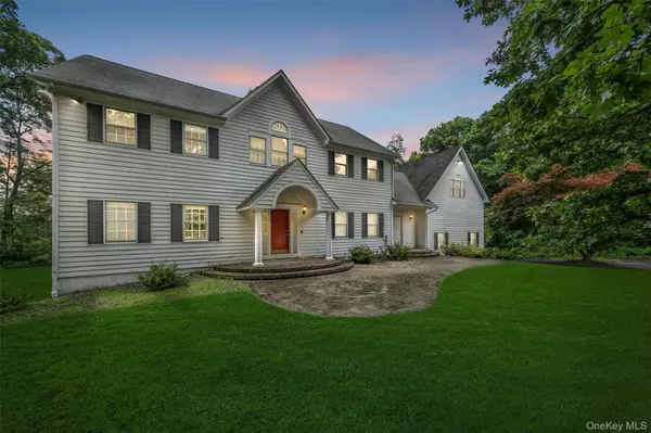 Lagrangeville, NY 12540,16 Apple Summit LN