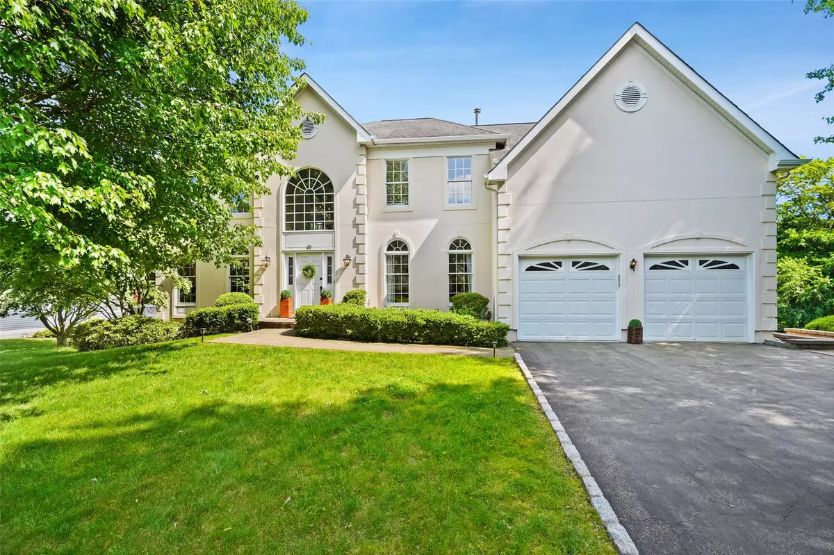 White Plains, NY 10605,10 Inverness CT