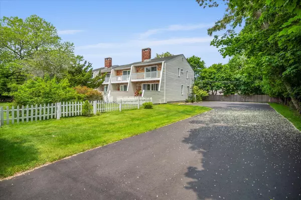 Westhampton Beach, NY 11978,188 Main ST