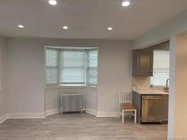 Kew Garden Hills, NY 11367,138-28 77TH AVE #64C