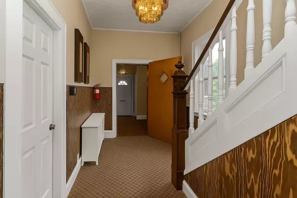 Woodhaven, NY 11421,9115 79th ST