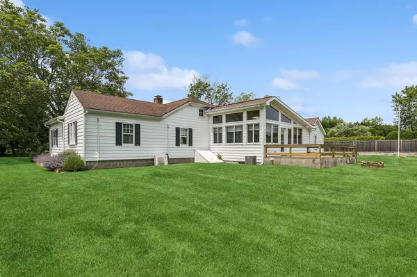 Water Mill, NY 11976,112 Cobb RD