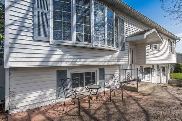 Wappingers Falls, NY 12590,12 Dwyer LN