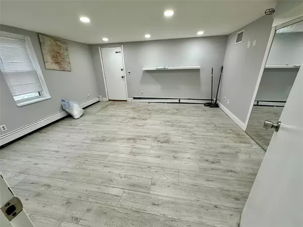 Middletown, NY 10940,125 Wickham AVE #1A