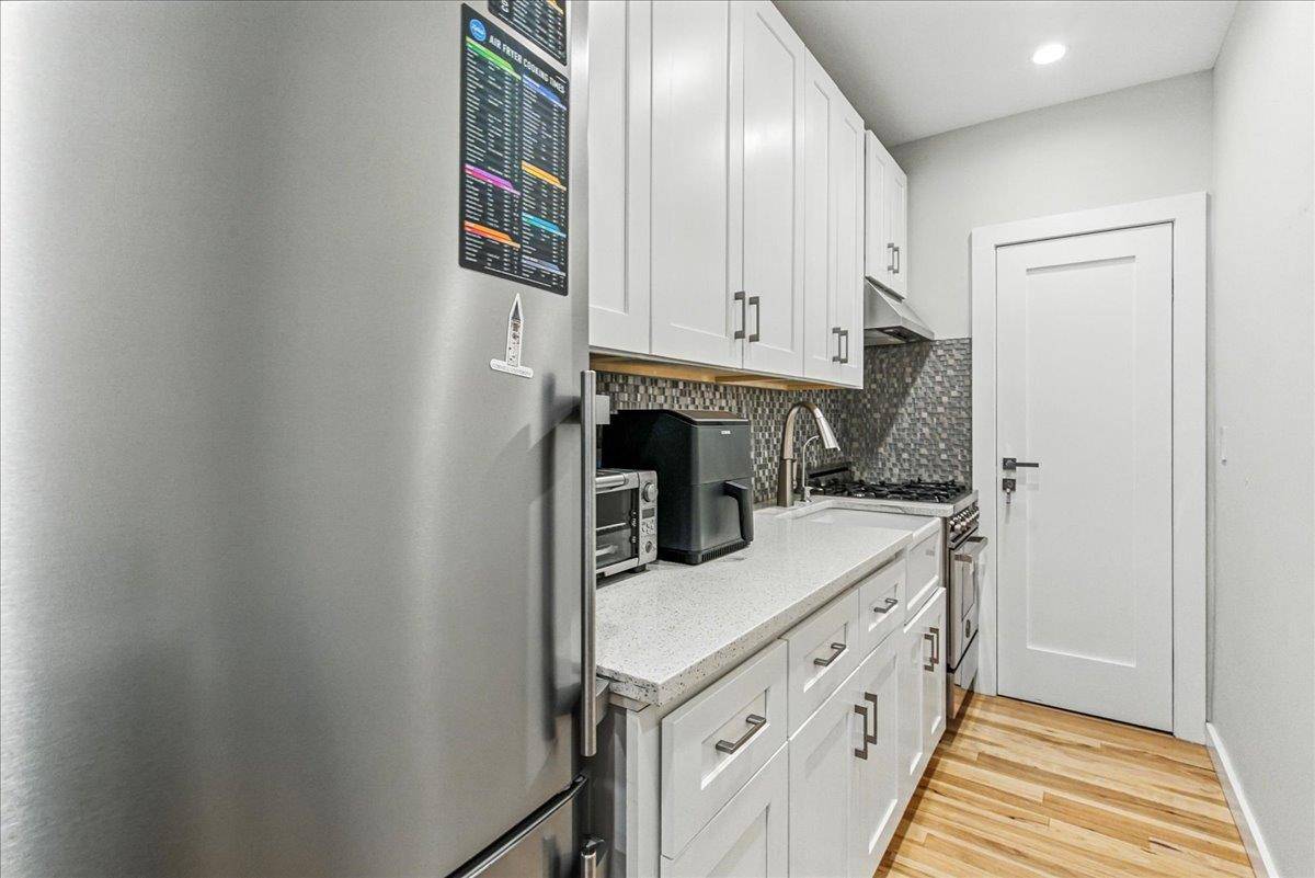 Forest Hills, NY 11375,110-35 72nd Rd #405