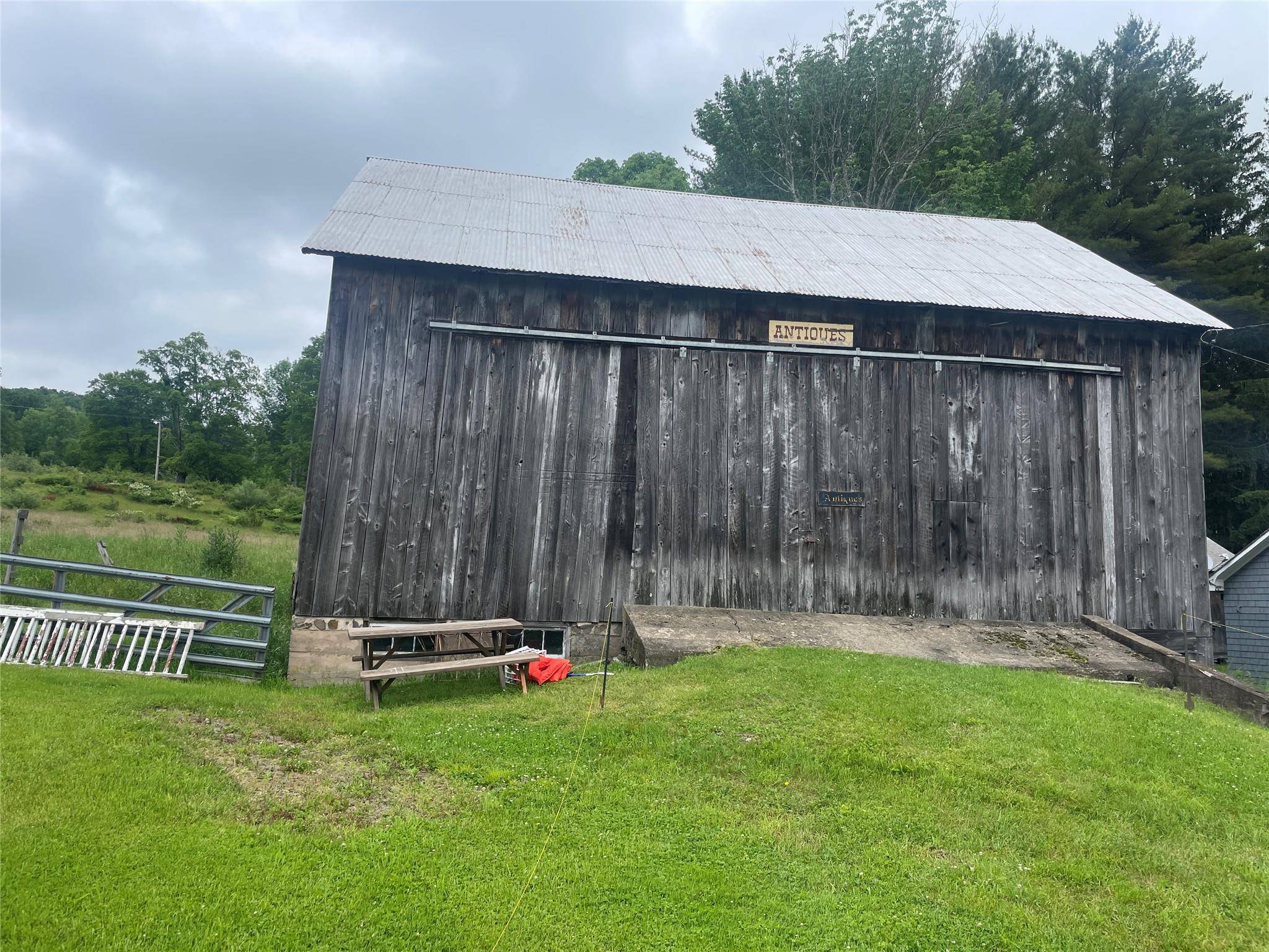 Fremont Center, NY 12736,182 Henderson Road