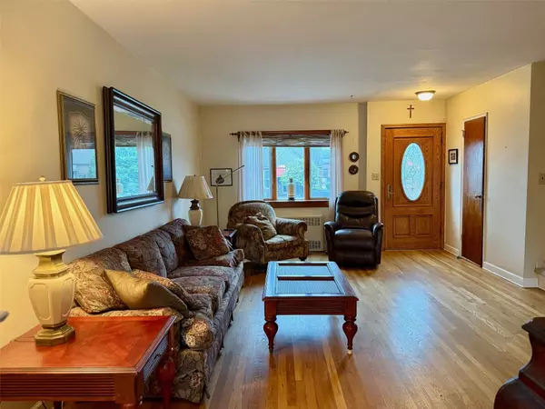 Maspeth, NY 11378,59-47 69th LN #A