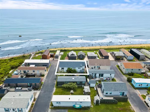 Montauk, NY 11954,100 DeForest RD #701