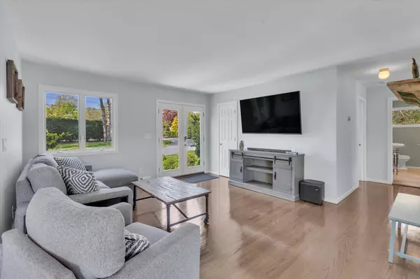 East Moriches, NY 11940,65 Pine Edge DR