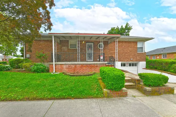 Fresh Meadows, NY 11365,169-04 69th AVE