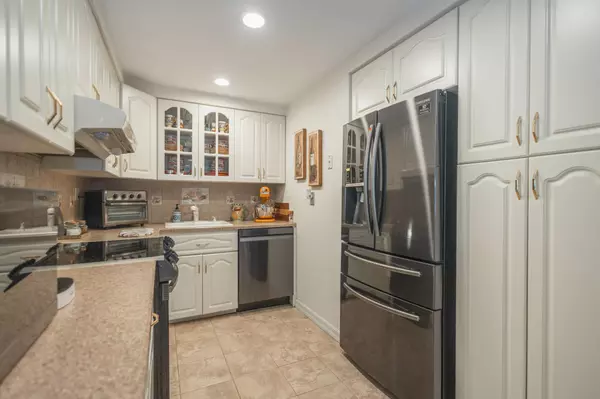 Beechhurst, NY 11357,166-35 9th AVE #2C