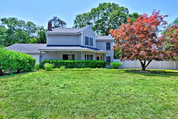 15 King AVE, Flanders, NY 11901