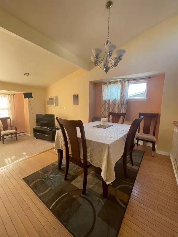 College Point, NY 11356,3-15 127th ST