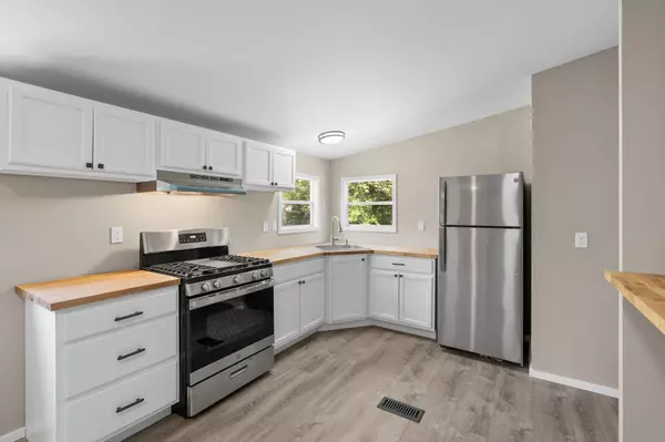 Newburgh, NY 12550,6 Sparrow ST