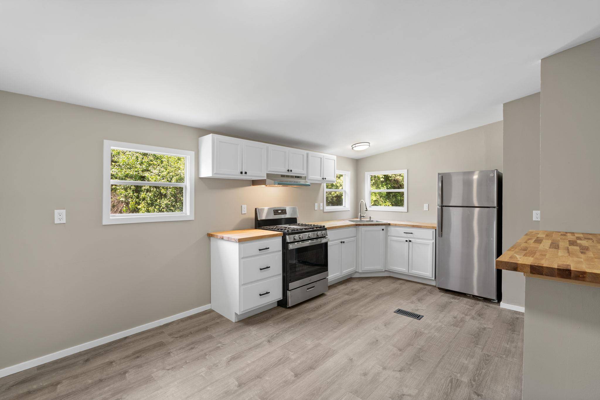 Newburgh, NY 12550,6 Sparrow ST