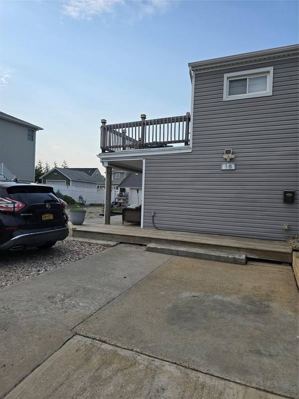 Island Park, NY 11558,18 Julian PL #Main