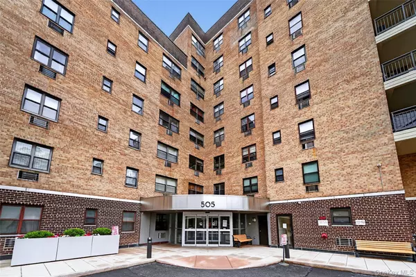 White Plains, NY 10606,505 Central AVE #408