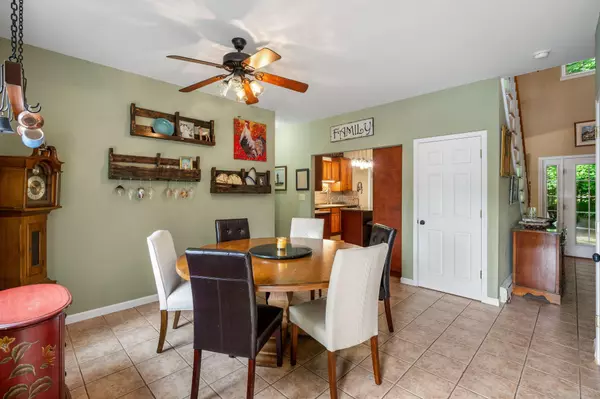 Pine Bush, NY 12566,7 Van Keuren AVE