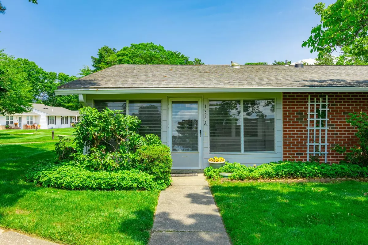 Ridge, NY 11961,137 Eastbourne CT #A