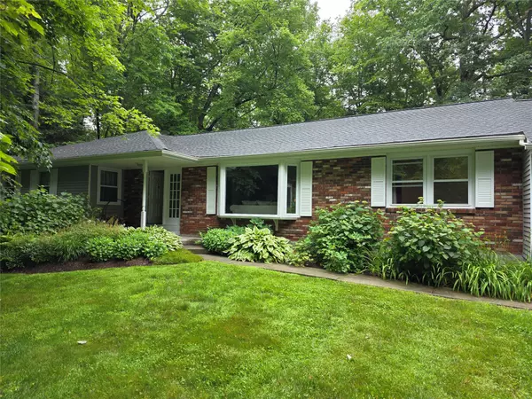 34 Hudson DR, Hyde Park, NY 12538