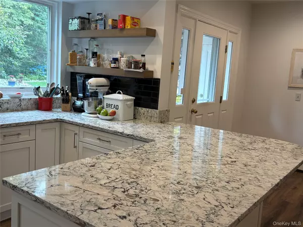 Nanuet, NY 10954,84 Highview AVE