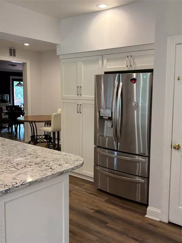 Nanuet, NY 10954,84 Highview AVE