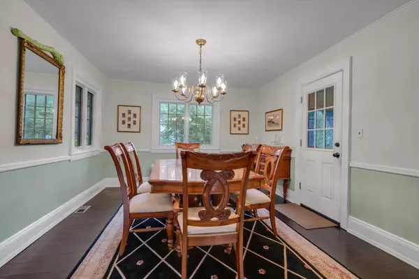 Port Washington, NY 11050,52 Summit RD