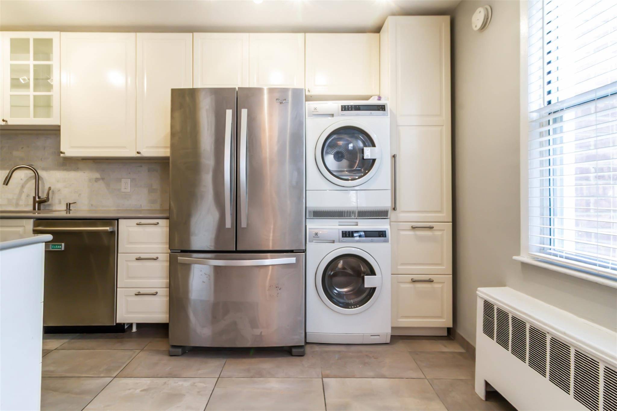 Mamaroneck, NY 10543,325 Palmer TER #1D