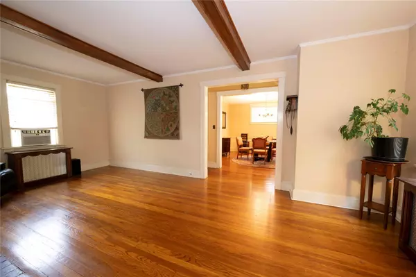 White Plains, NY 10605,11 Ogden AVE