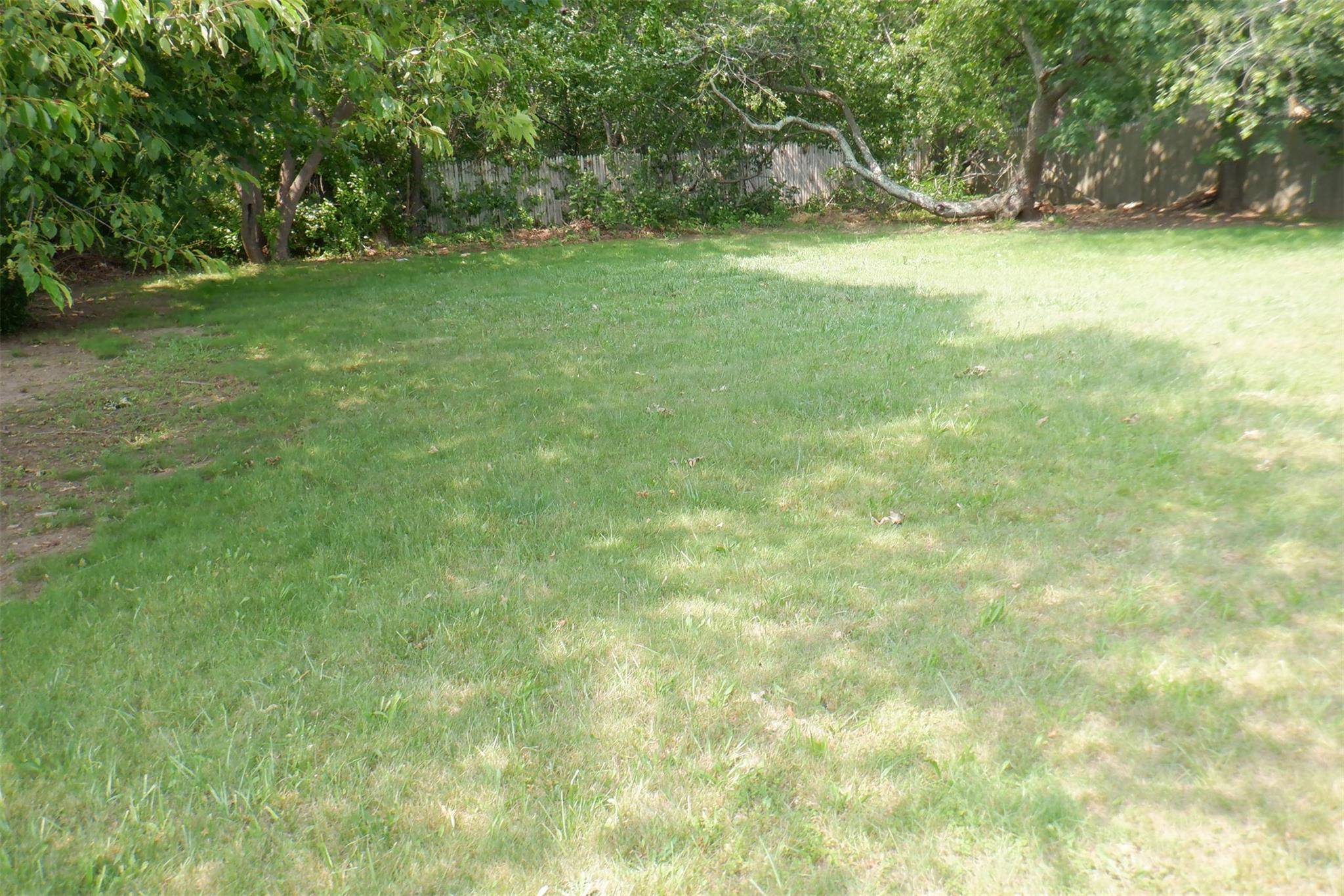 Holbrook, NY 11741,40 Gettysburg DR