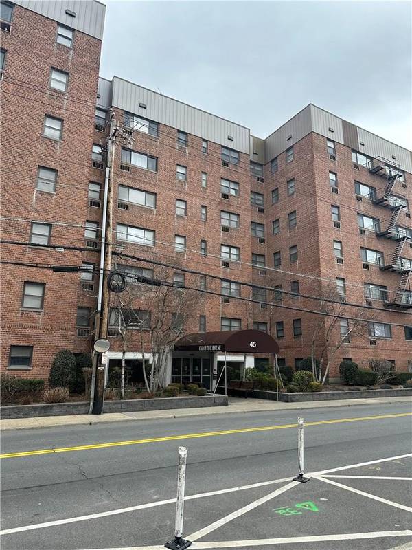 Hartsdale, NY 10530,45 Hartsdale AVE #2C