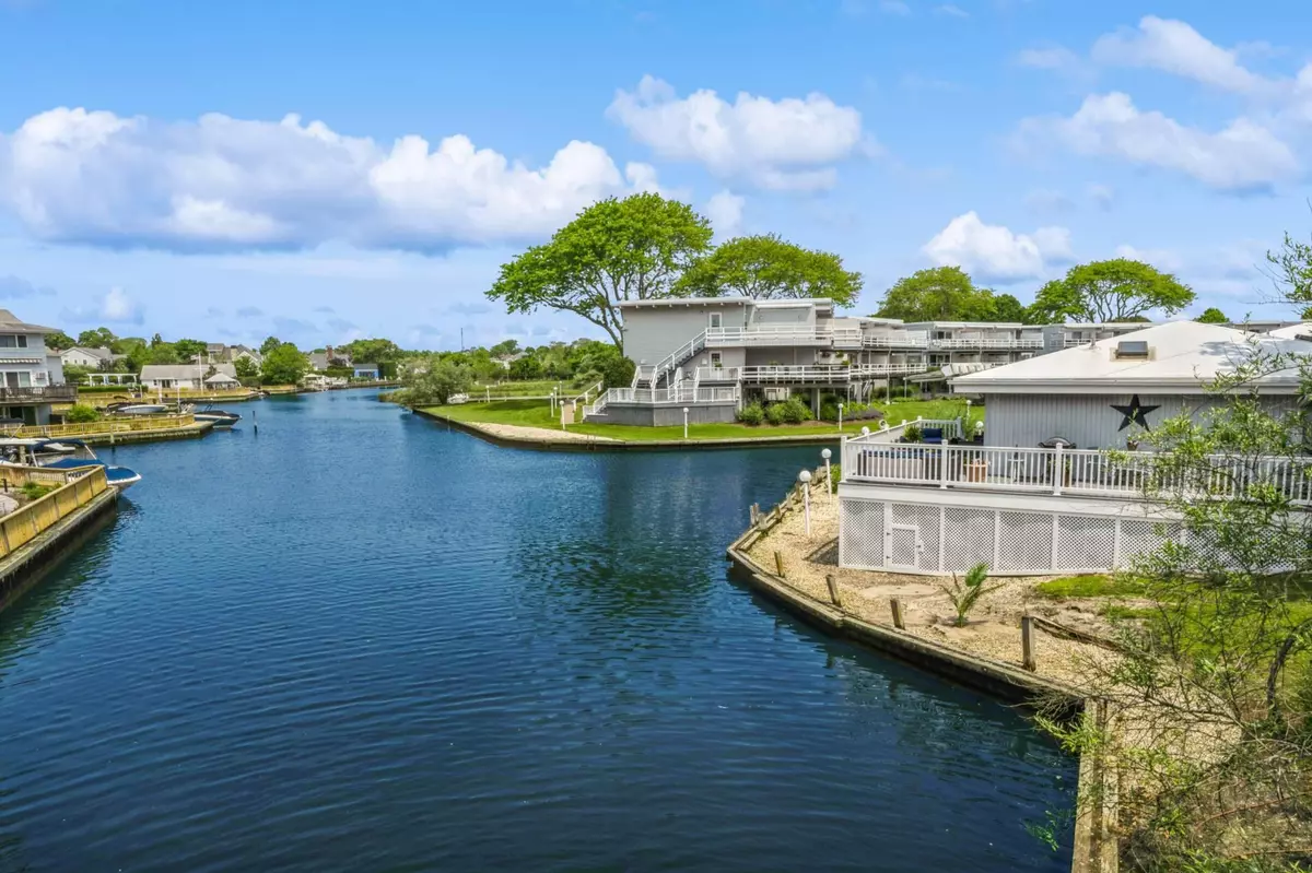 Westhampton Beach, NY 11978,35 Library AVE #8X
