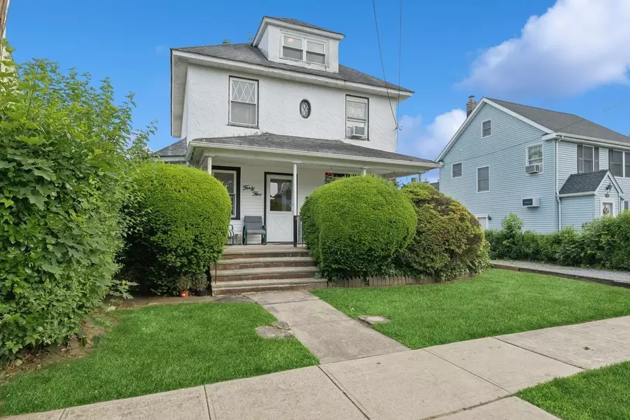 45 Crosby AVE, Albertson, NY 11507