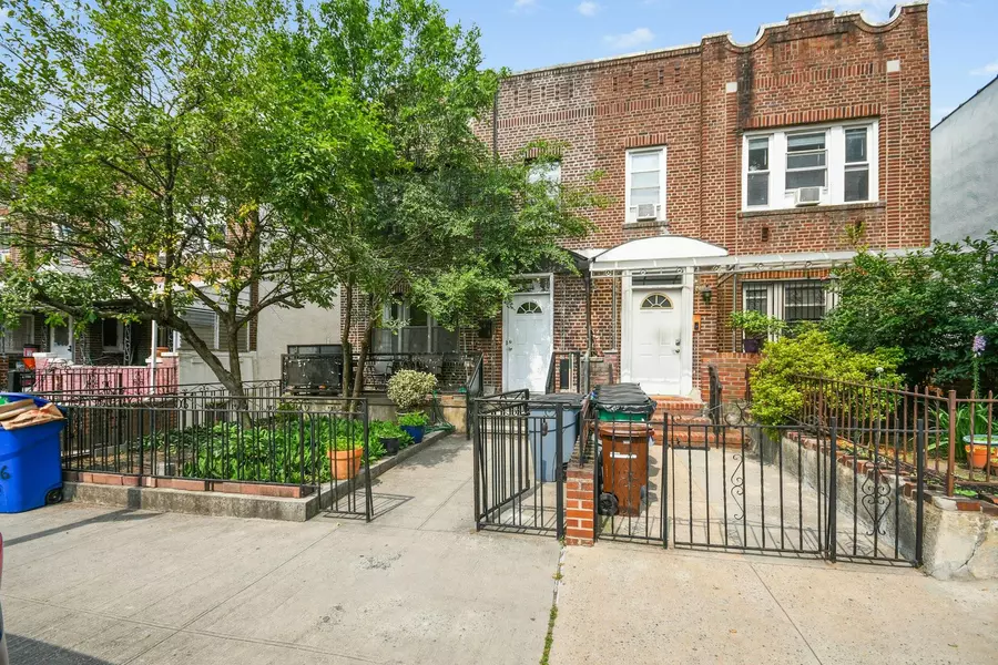 50-36 42nd ST, Sunnyside, NY 11104