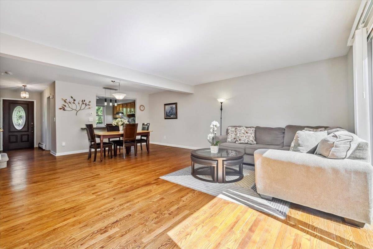 Suffern, NY 10901,68 Yorkshire DR