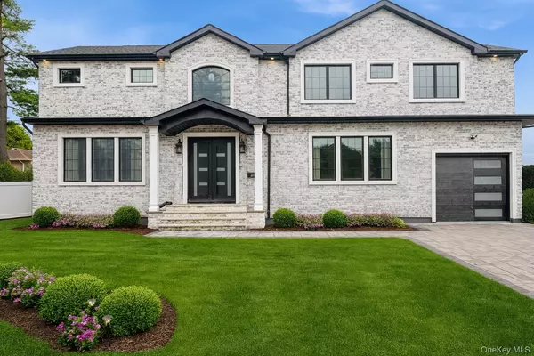 Hicksville, NY 11801,52 Cortland Ave