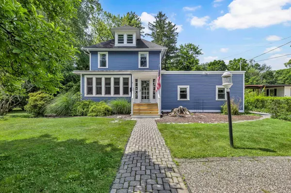 Warwick, NY 10990,9 Locust ST