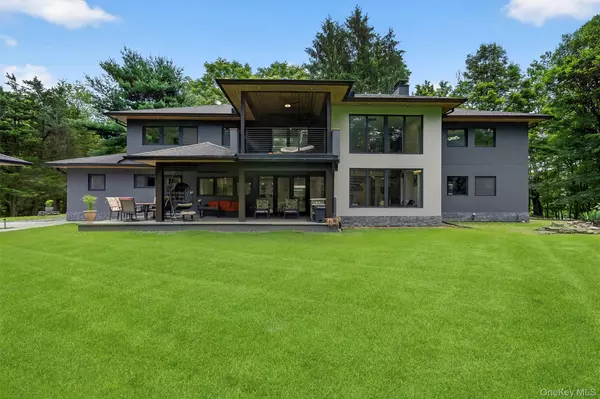 Florida, NY 10921,41 Sand Hill LN