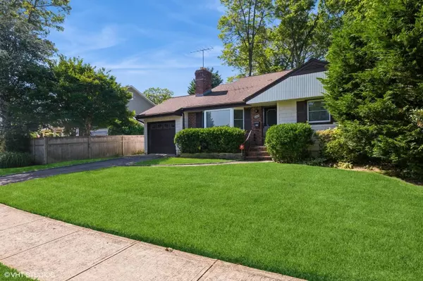 Wantagh, NY 11793,3028 Lawrence PL