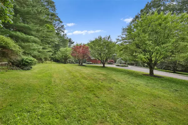 Briarcliff Manor, NY 10510,94 Hirst RD