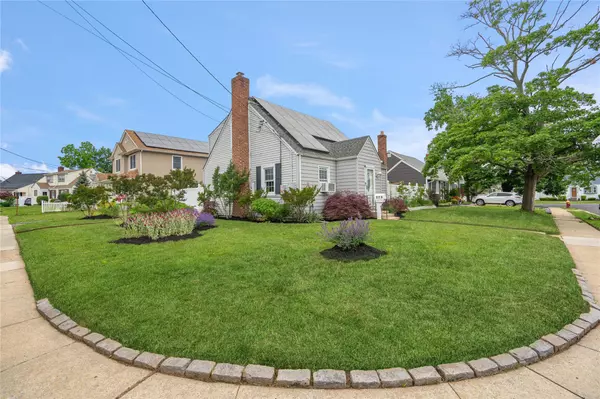 North Bellmore, NY 11710,204 Leonard ST