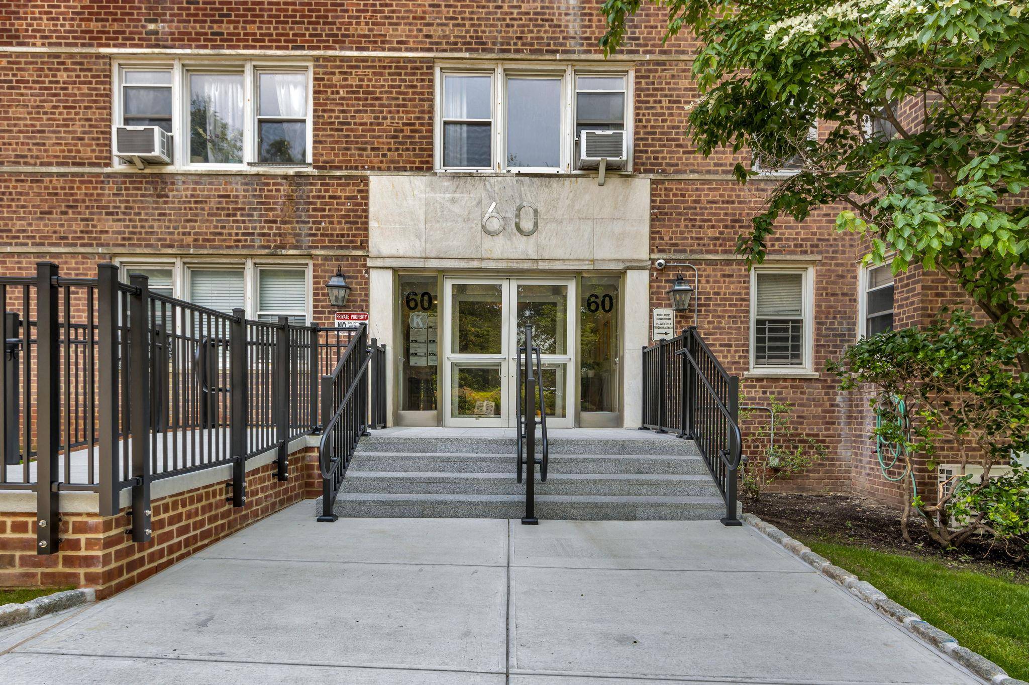 60 Knolls CRES #1F, Bronx, NY 10463