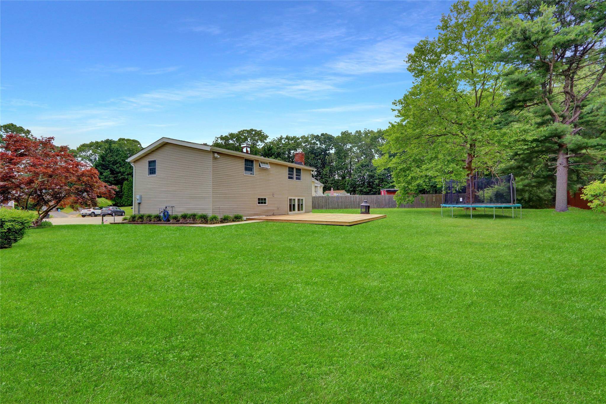 South Setauket, NY 11720,9 Arrowhead CT