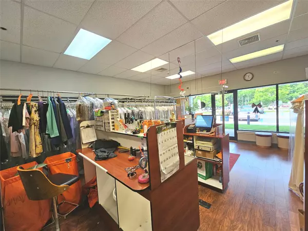 Somers, NY 10589,249 Route 202
