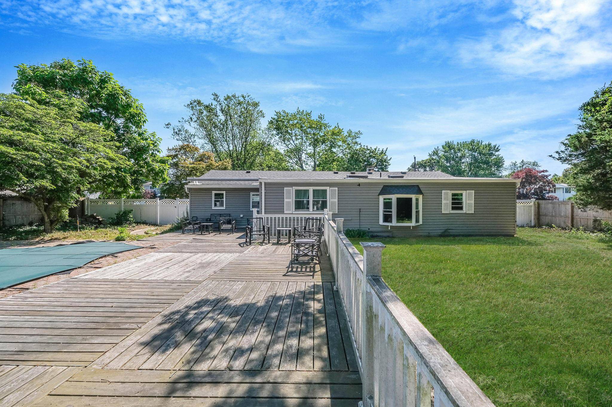 Centereach, NY 11720,16 Marlin RD