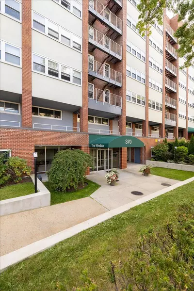 370 Westchester #3N, Port Chester, NY 10573